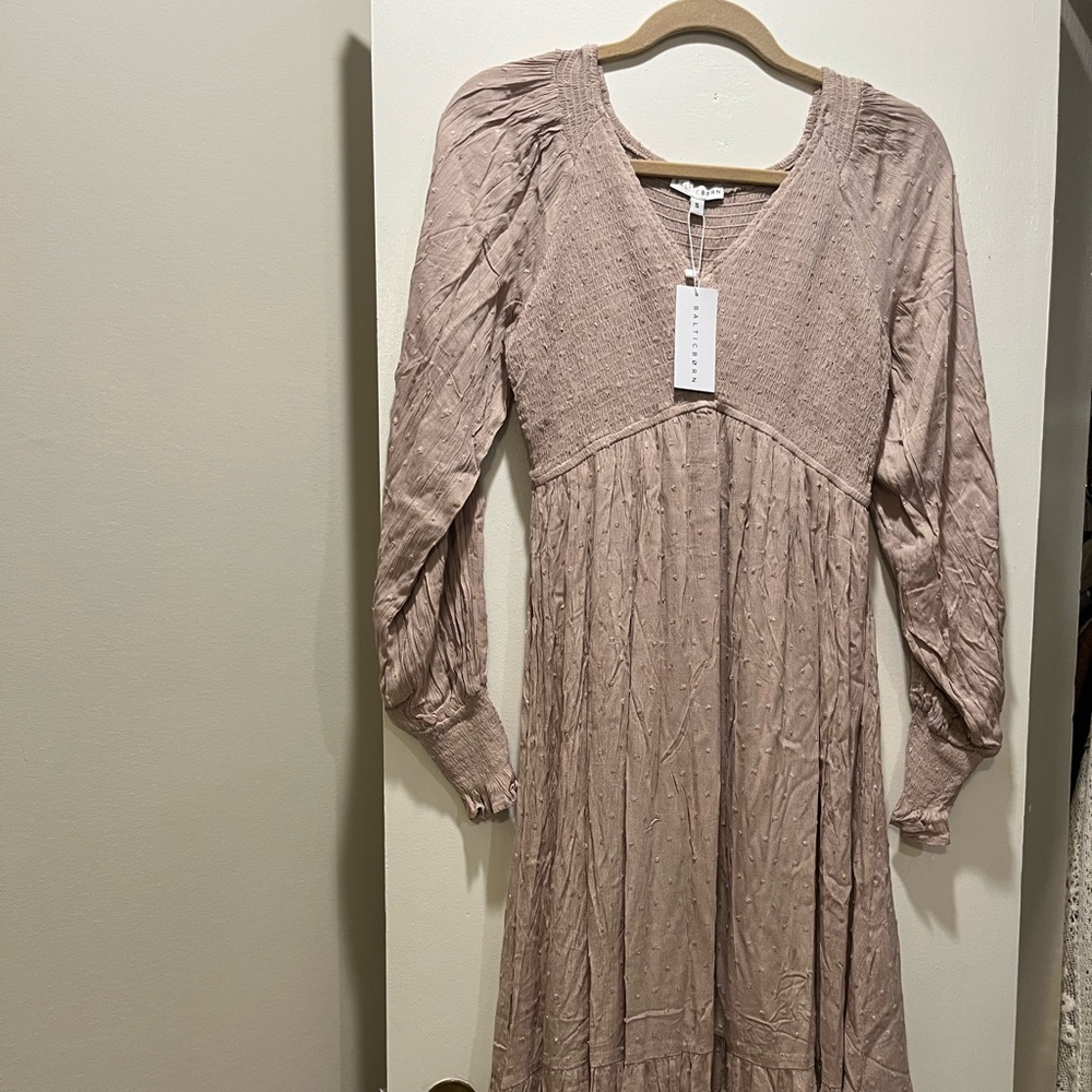 Baltic Born Lainey Smocked Dotted Midi dress- beige- new with tags- never worn
